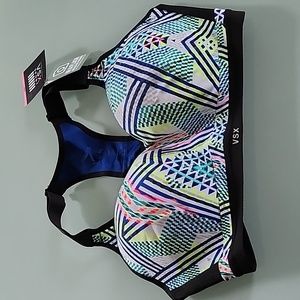 Victoria's Secret Sports Bra - NWT